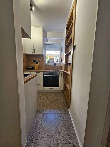Beautiful and spacious two-bedroom apartment in an excellent location — photo 10